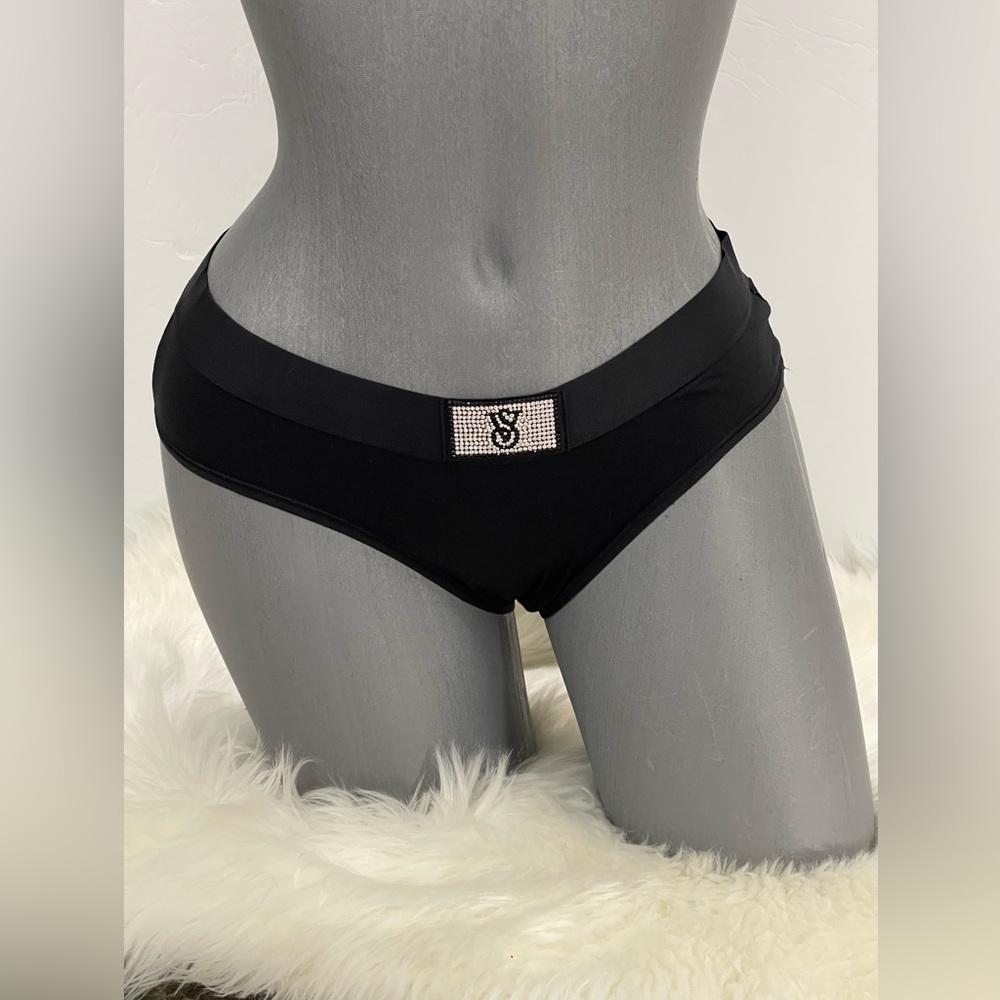 Victorias Secret Logo Cotton Shine Patch Hiphugger Panty Underwear. NWT